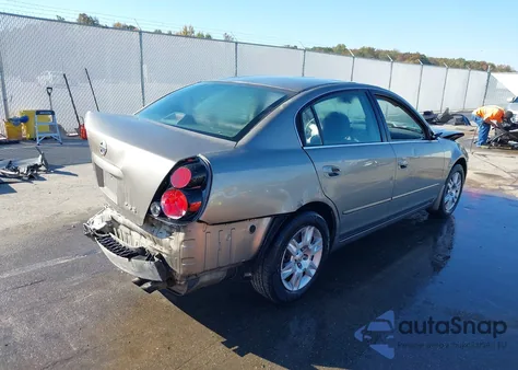 2005 Nissan Altima S/Sl из США, поврежденный, VIN 1N4AL11D25C381011